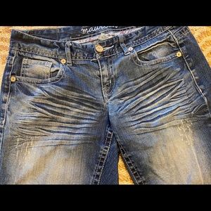 31” W, Maurices Cut Off Jean Shorts Size 3/4